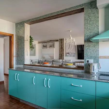 Villa Atlantica - Cliffside Retreat