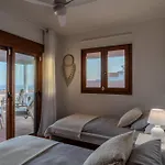 Villa Atlantica - Cliffside Retreat *